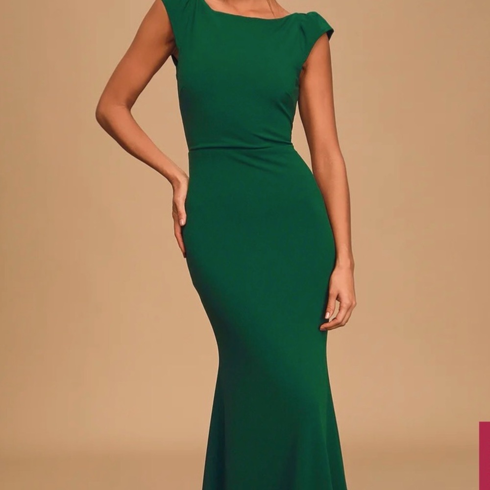 Lulu’s long Green Mermaid dress
